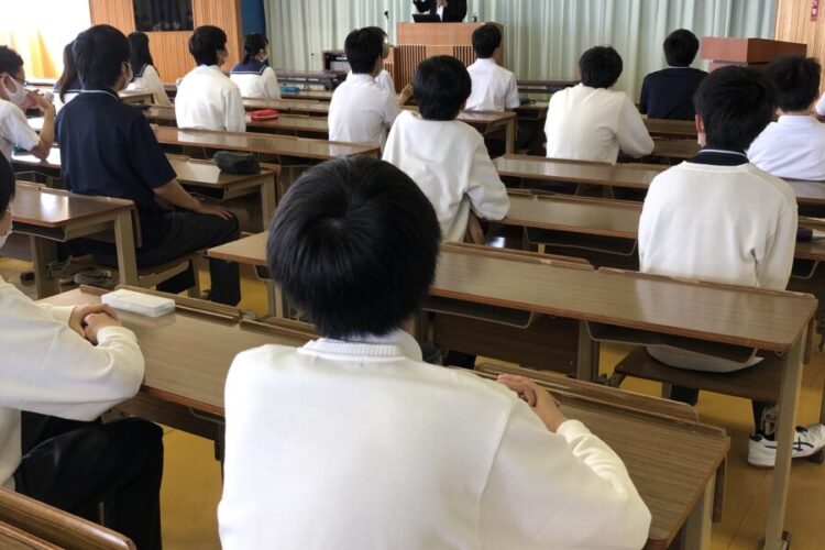 進学アドバイザ―　船登先生来校！